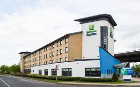 Holiday Inn Express Glasgow Airport